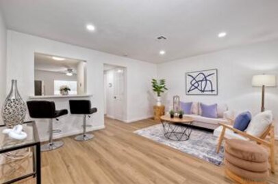 Gorgeous Dolphin Bay Condominium Located at 940 Calla Avenue #4 was Just Sold