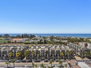 2537 State Street Photo