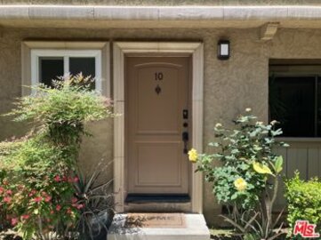 Phenomenal Forest Glen Condominium Located at 20158 Cohasset Street #10 was Just Sold