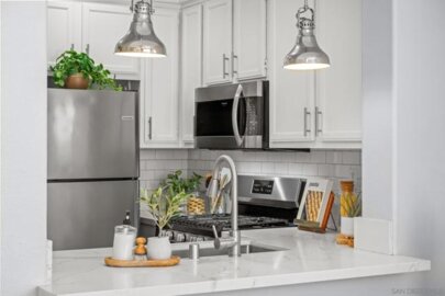 6008 Paseo Salinero Photo