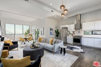 This Marvelous 1223 Larrabee Condominium, Located at 1223 Larrabee Street #7, is Back on the Market