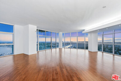 13700 Marina Pointe Drive #1903 Photo