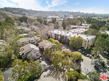 7218 Raintree Circle Photo