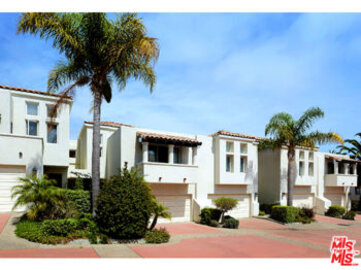 Impressive Portico at Malibu Townhouse Located at 6435 Zumirez Drive #8 was Just Sold