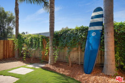 Amazing Malibu Gardens Condominium Located at 6482 Cavalleri Road was Just Sold