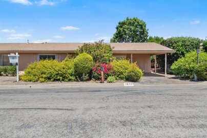 1872 Fairway Park #B Photo