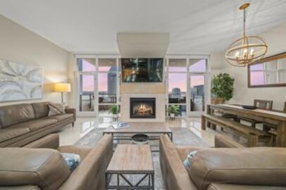 Elegant Pinnacle Condominium Located at 550 Front Street #1306 was Just Sold