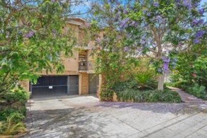 Impressive Keats Condos Townhouse Located at 3111 Keats Street #1 was Just Sold