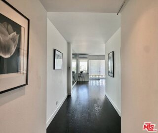 999 N Doheny Drive #408 Photo