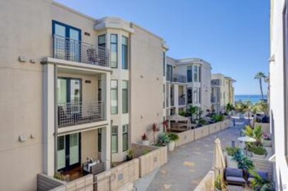 Amazing Newly Listed Seahaus Condominium Located at 5440 La Jolla Boulevard #E208
