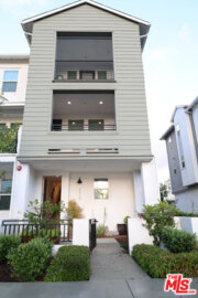 4820 Long Beach Boulevard Photo