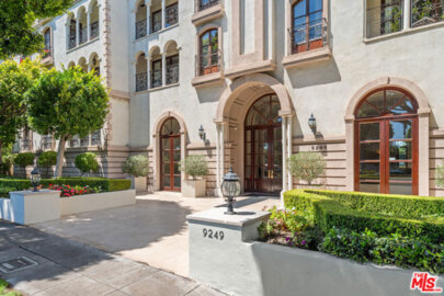9249 Burton Way #302 Photo
