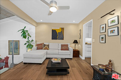 11824 Moorpark Street #F Photo