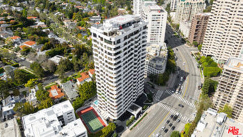 Spectacular Wilshire House Condominium Located at 10601 Wilshire Boulevard #1404 was Just Sold