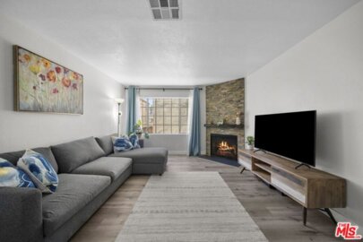 7658 Topanga Canyon Boulevard #113 Photo