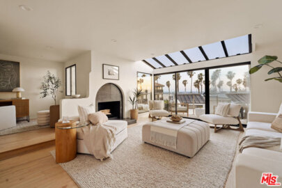 25 Sea Colony Drive Photo