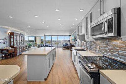 Impressive Via Marina Tahiti Condominium Located at 4335 Marina City #346 was Just Sold