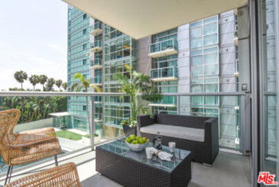 Delightful Azzurra Condominium Located at 13700 Marina Pointe Drive #525 was Just Sold