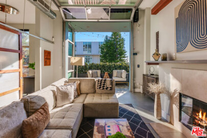 1152 N La Cienega Boulevard #201 Photo