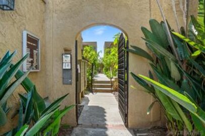 Splendid Spanish Oaks II Condominium Located at 4184 33rd Street #8 was Just Sold