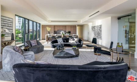 8420 W Sunset Boulevard #608 Photo