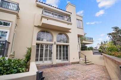 Spectacular Seacliff on the Greens Townhouse Located at 19302 Sawgrass Lane was Just Sold