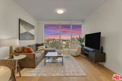 Lovely Newly Listed Metropolis Condominium Located at 877 Francisco Street #1512