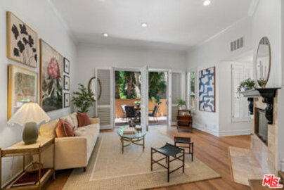Gorgeous Tarzana Falls Condominium Located at 18730 Hatteras Street #16 was Just Sold