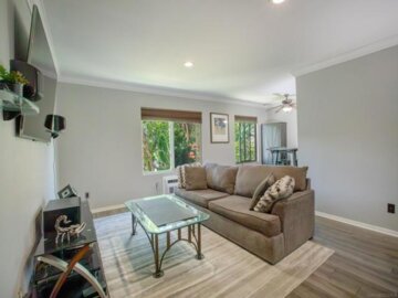 1240 N Broadway Unit 30 Photo