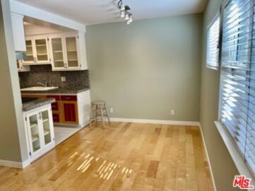 Extraordinary Idaho Arms Condominium Located at 629 Idaho Avenue #4 was Just Sold
