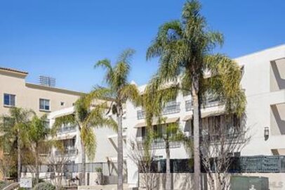 Splendid Newly Listed Campus Walk Condominium Located at 5540 Lindo Paseo #1
