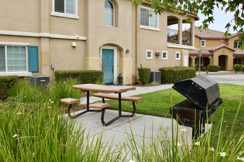 Outside grill and table at Palacio De Oro North in Moreno Valley, California
