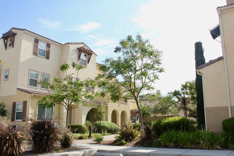 Multi-family developments in Temecula Valley, easy access to the abundant Temecula Lane public trails