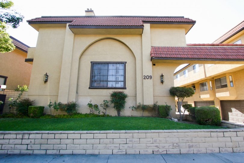 The La France Townhomes building in Alhambra California