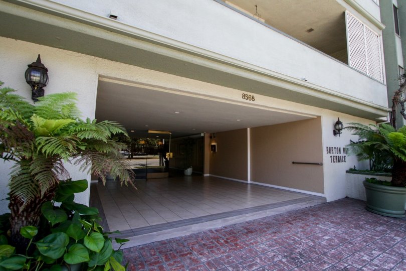 The entryway at the Burton Terrace in Beverly Center