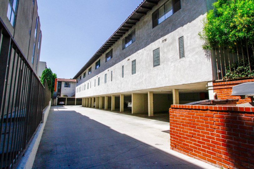 The parking at Los Cerros in Culver City