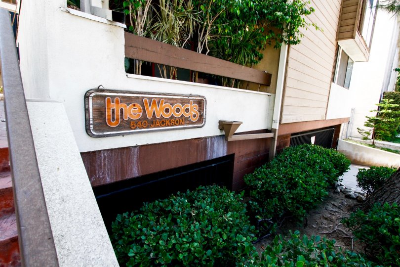 The sign on the Glendale Woods building