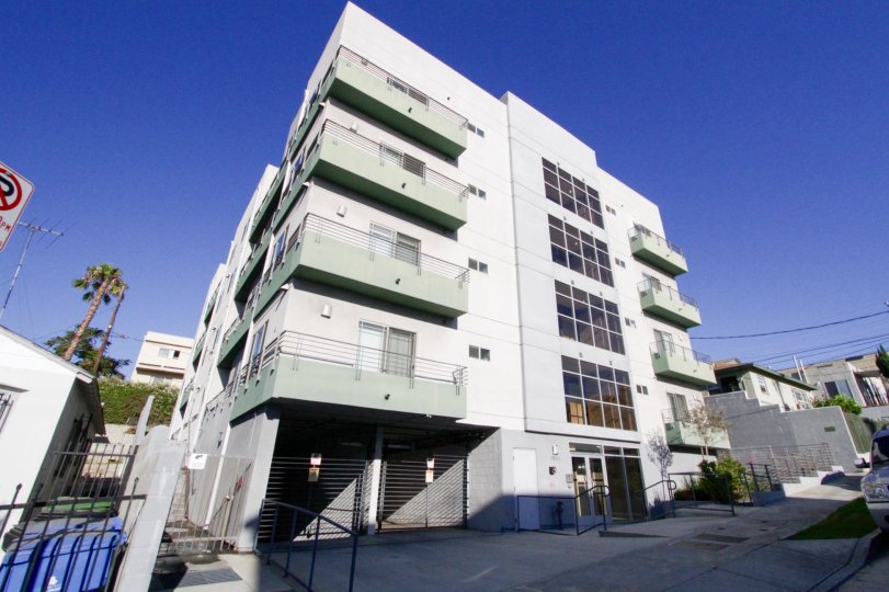 Kingsley Manor is a five story condo building in Koreatown