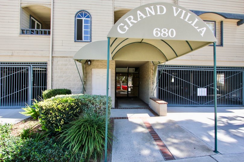 The entrance into Grand Villa in Long Beach, California