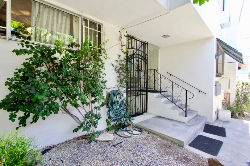 The yard décor in front of units in Finley Capri