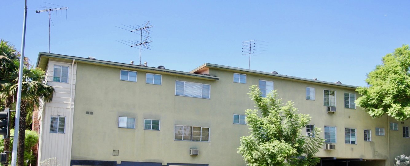 The roof view of Palmhurst in Los Feliz, California