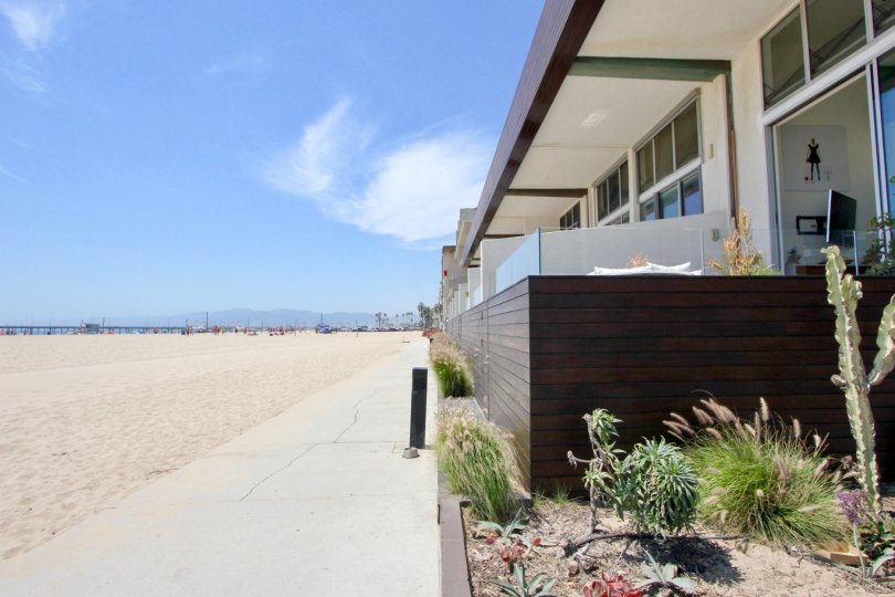 Beach on a sunny day in front of 7 Fleet community in Marina del Rey, CA.