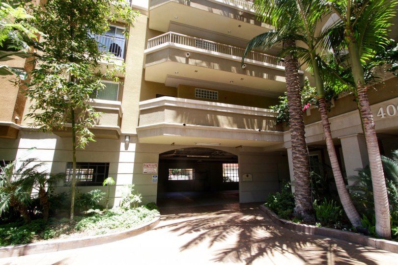 The parking into Del Rey Terrace