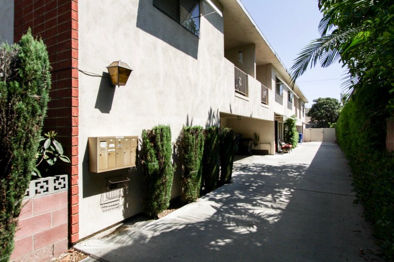 The sidewalk up to the Morrison Terrace in North Hollywood