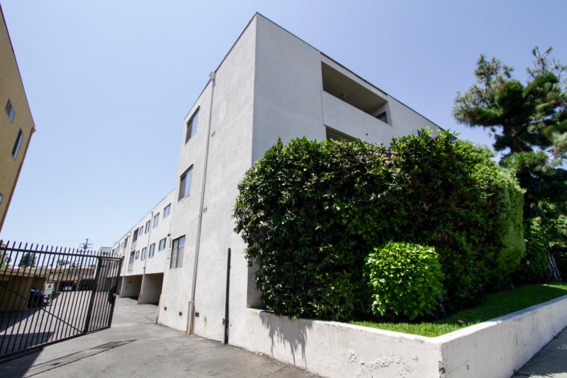 The Sutton Terrace North building in North Hollywood