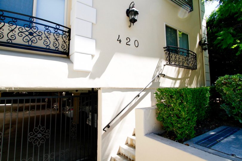 The address on the building at 420 S Oak Knoll Ave