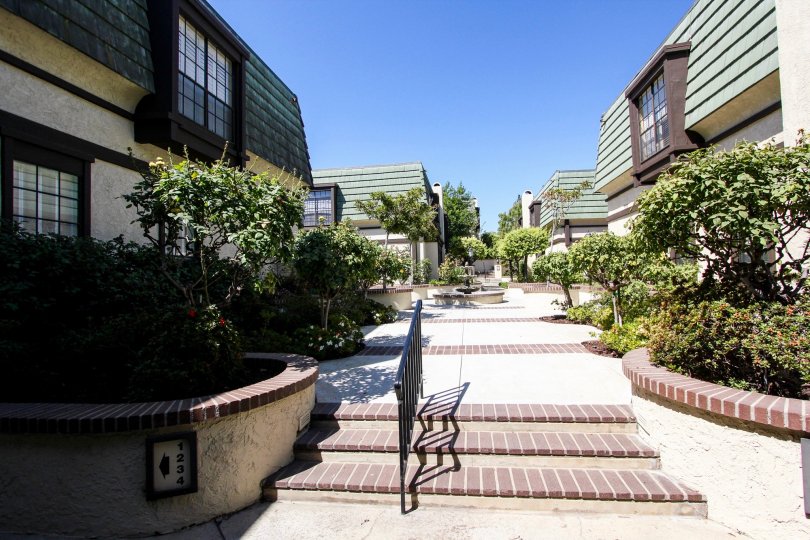 The walkway through 885 S Orange Grove Blvd in Pasadena, California