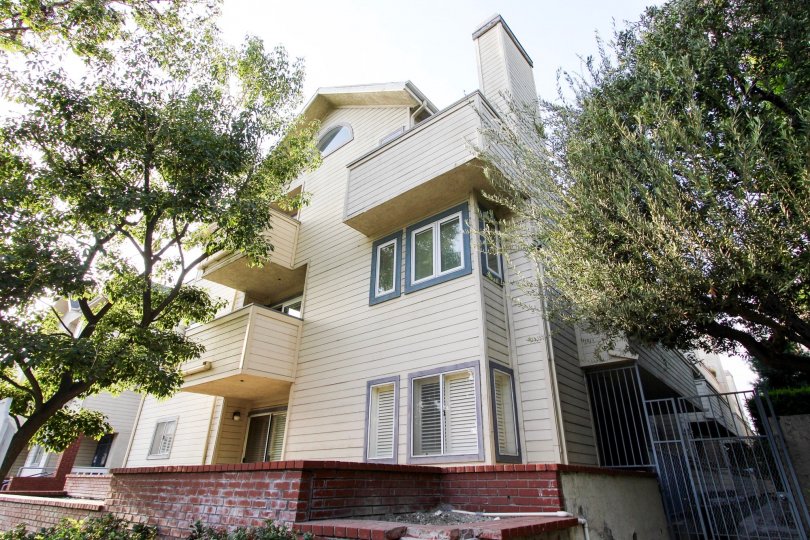 The view of the California Villas building in Pasadena, California