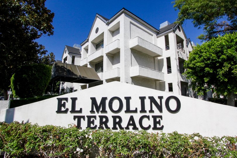 The sign leading into El Molino Terrace in Pasadena, California