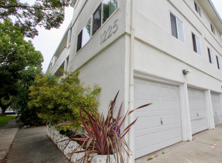 corner view of the "White house" of 1225 Washington, Santa Monica, California